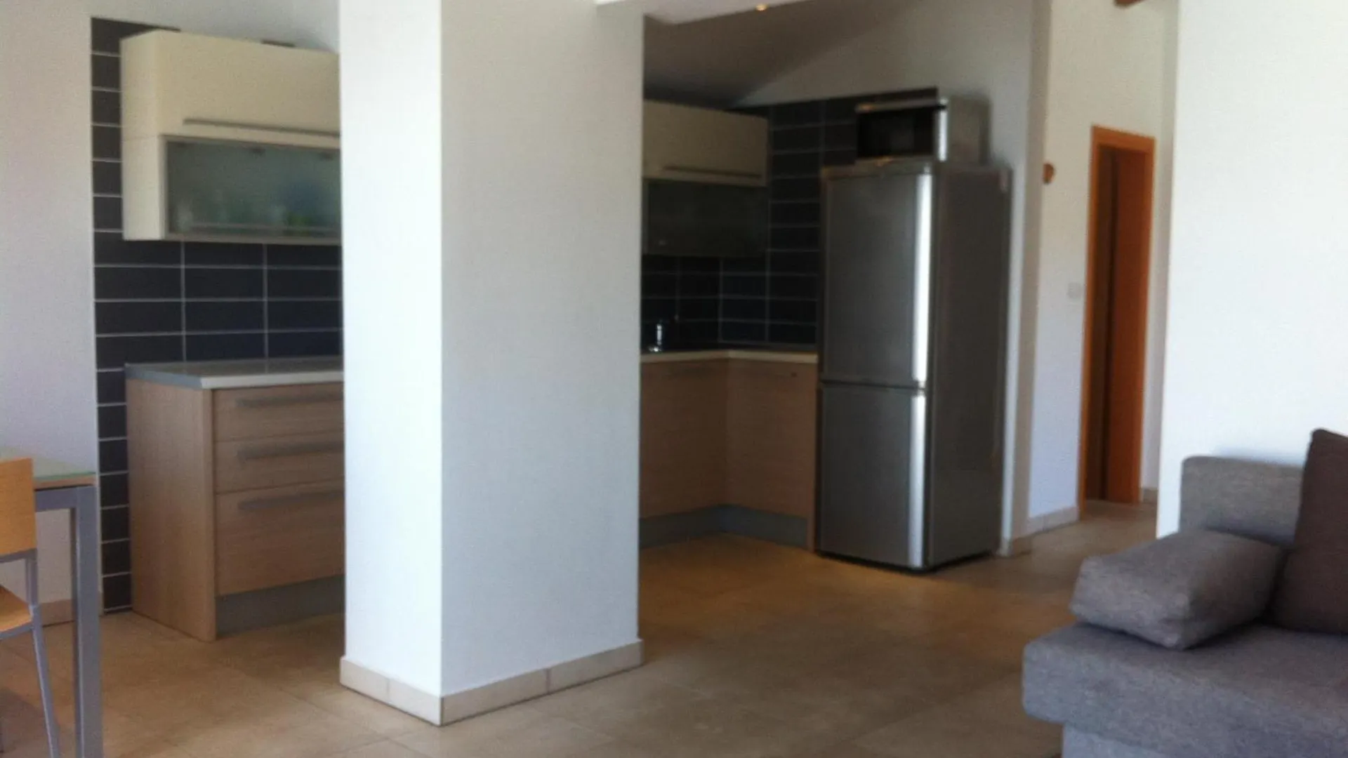 Apartments Gvardiol Преко