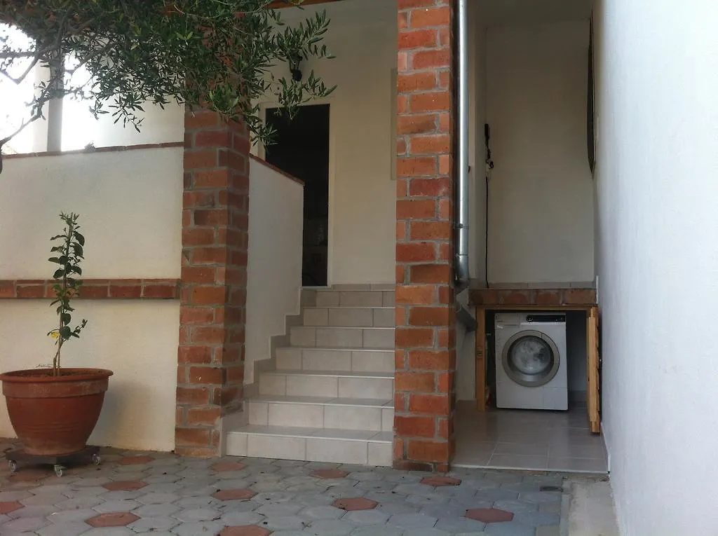 Apartments Gvardiol Преко