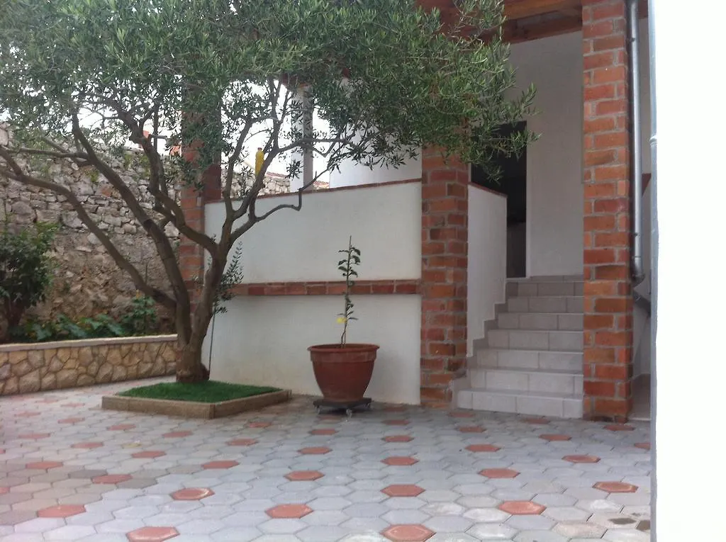 Apartments Gvardiol Преко